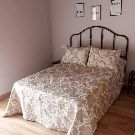 Apartamentos El Valle Avín Buitenkant foto
