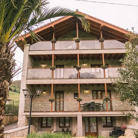 Apartamentos El Valle Avín Buitenkant foto